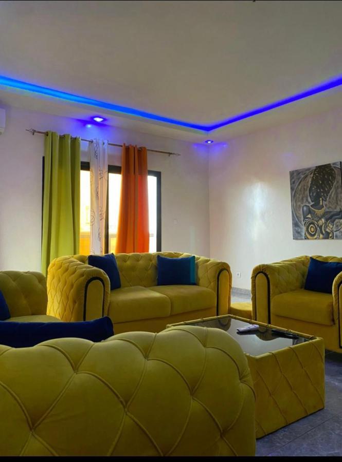 Residence Des Almadi Dakar Exterior foto